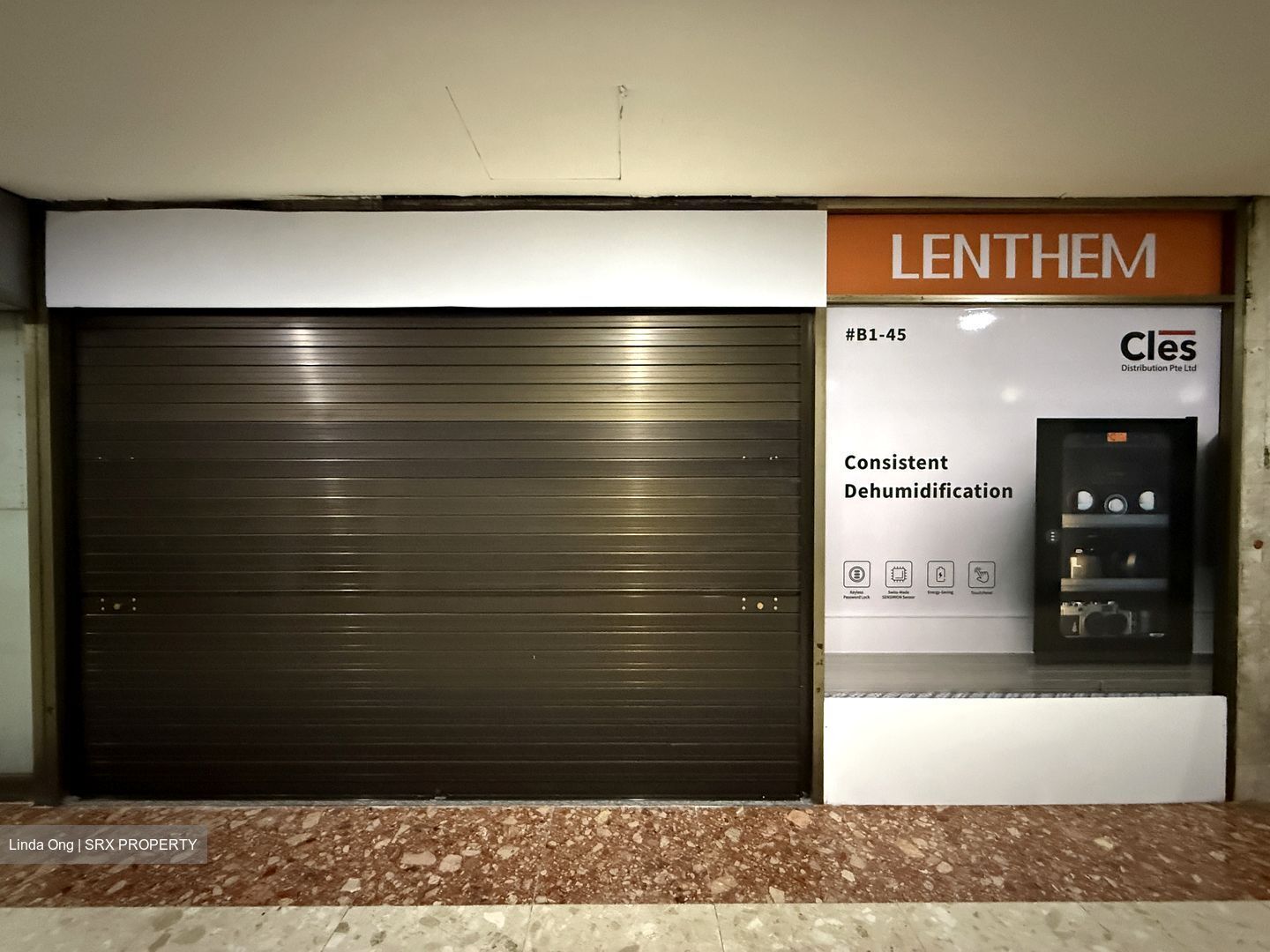 High Street Centre (D6), Retail #472577521
